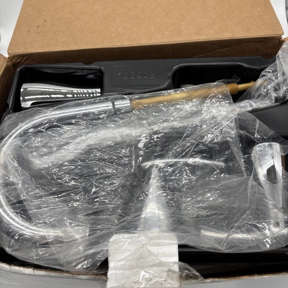 MOEN Essie 84716  High-Arc Widespread Chrome Bathroom‎ Faucet